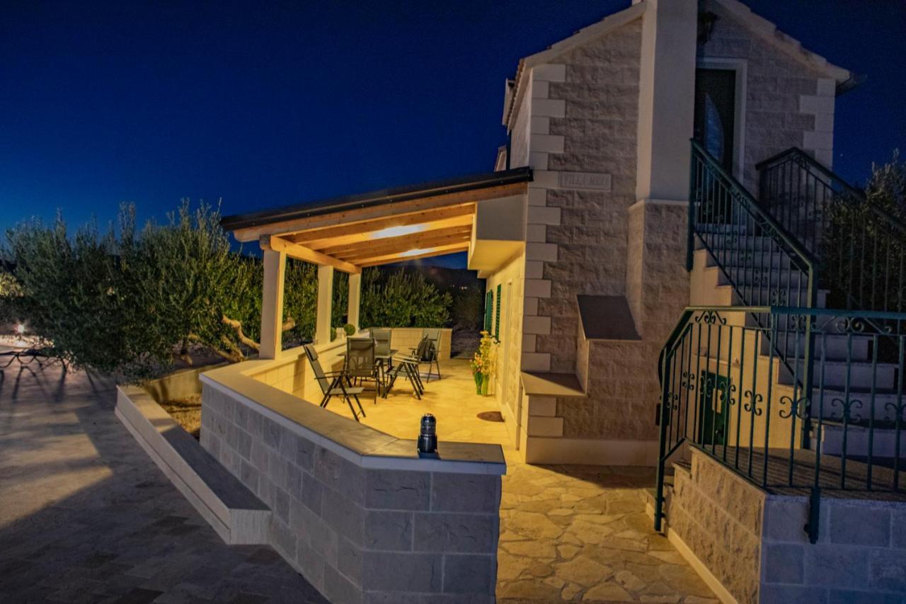 Opg Villa Meri Pucisca Luaran gambar
