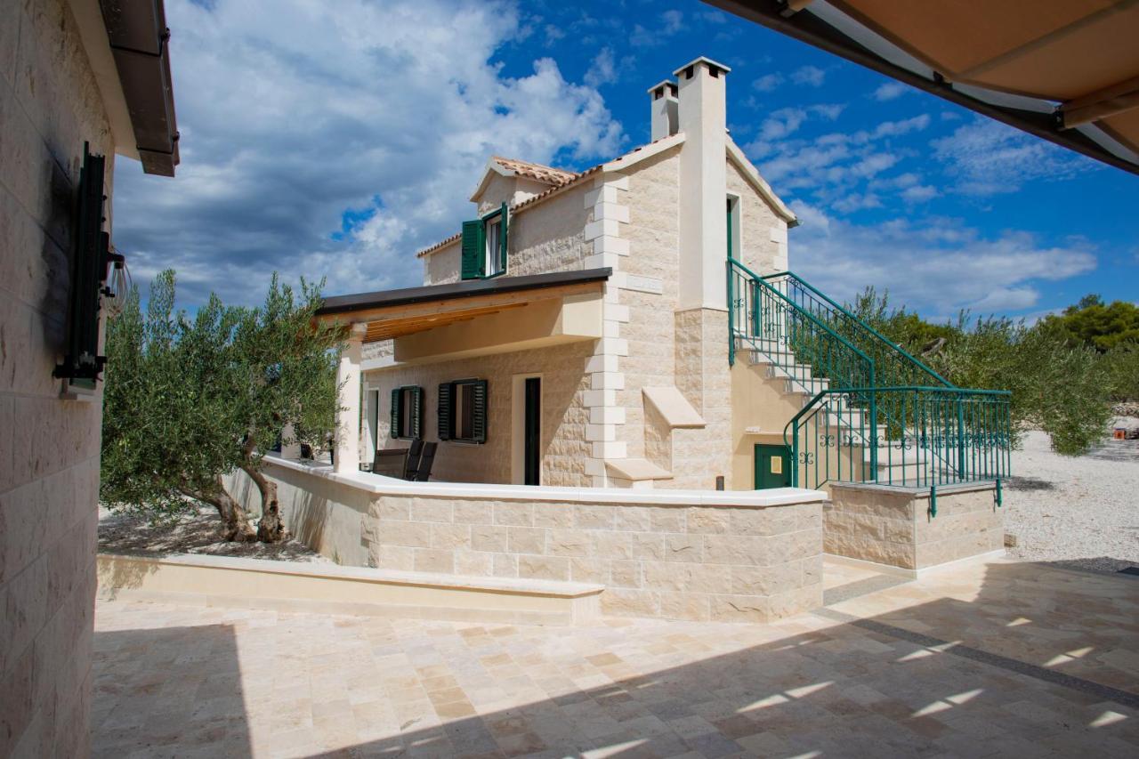 Opg Villa Meri Pucisca Luaran gambar