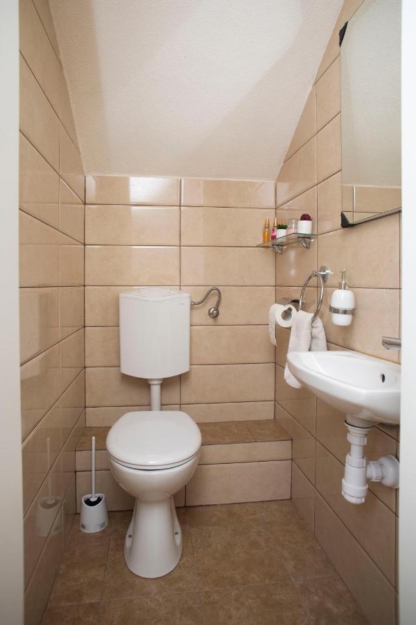 Opg Villa Meri Pucisca Luaran gambar